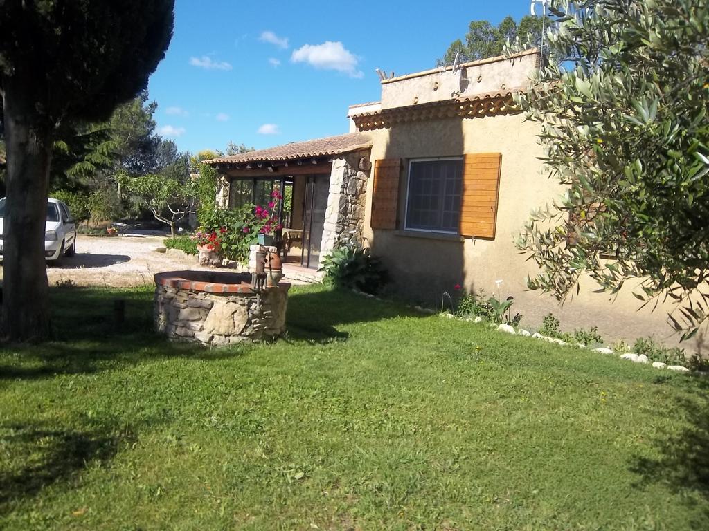 B&B Le Petit Frigouye Rochefort du Gard Bagian luar foto